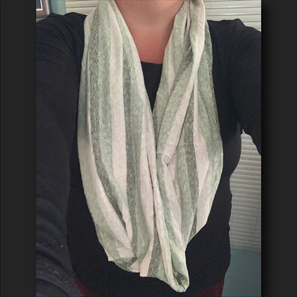 Gap Infinity Scarf - Never Used - NWOT!